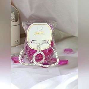 💕✨Sparkling CZ Heart earings✨💕